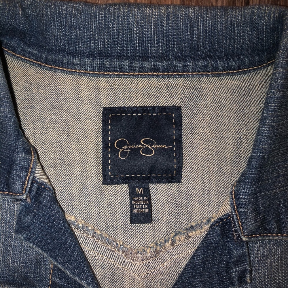 Jessica Simpson denim jacket. - Picture 2 of 4
